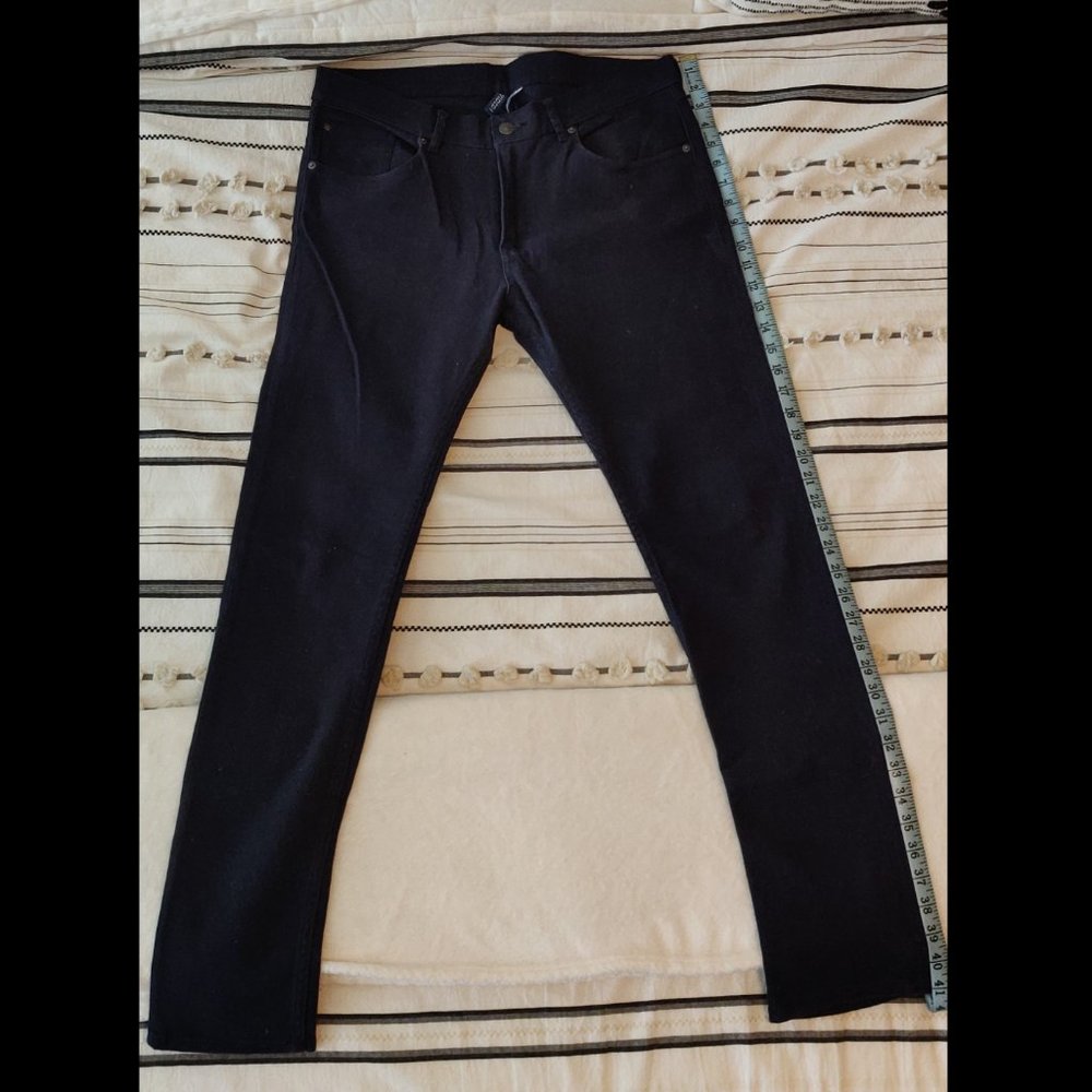 H&M Divided Dark Navy Jeans 32